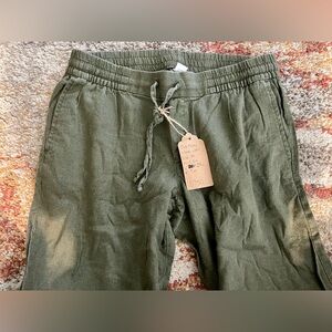 Old Navy Women's Olive Linen Pants